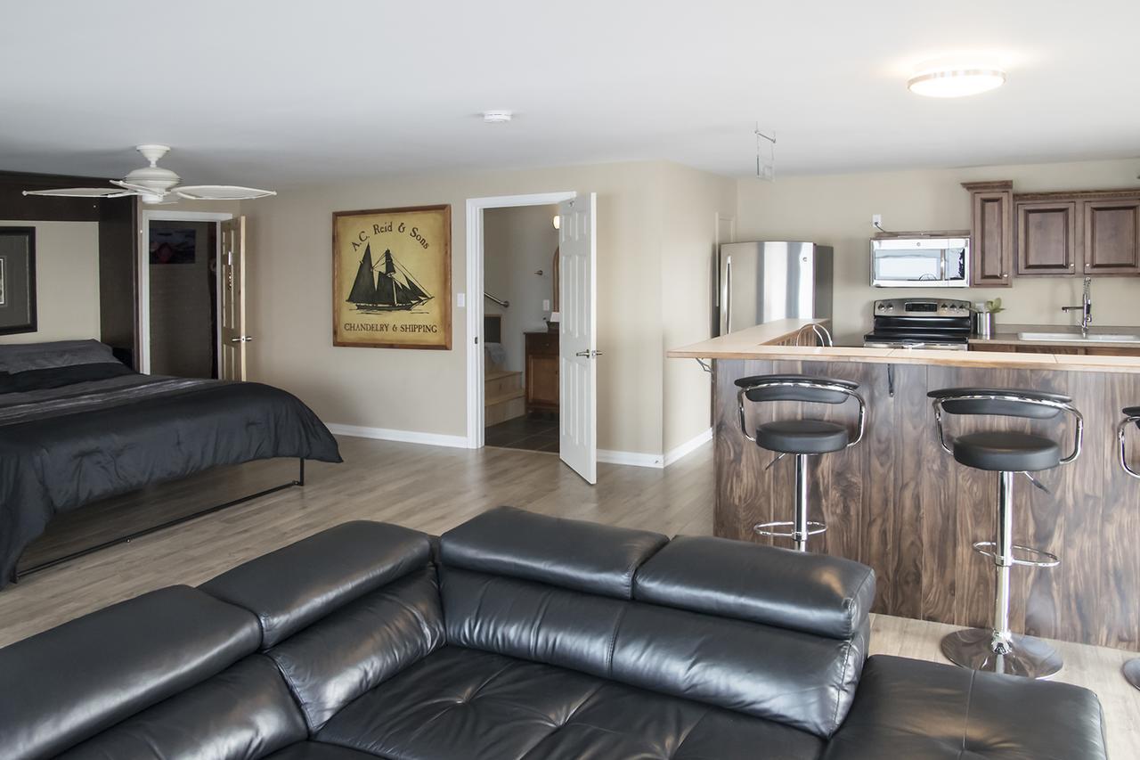 Inner Harbor Inn Shelburne Bagian luar foto